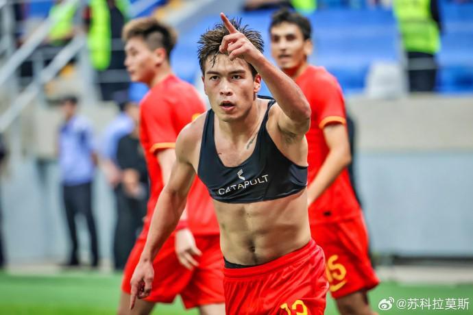 世界杯官网-博主：北京国安后卫乃比江租借加盟河南队